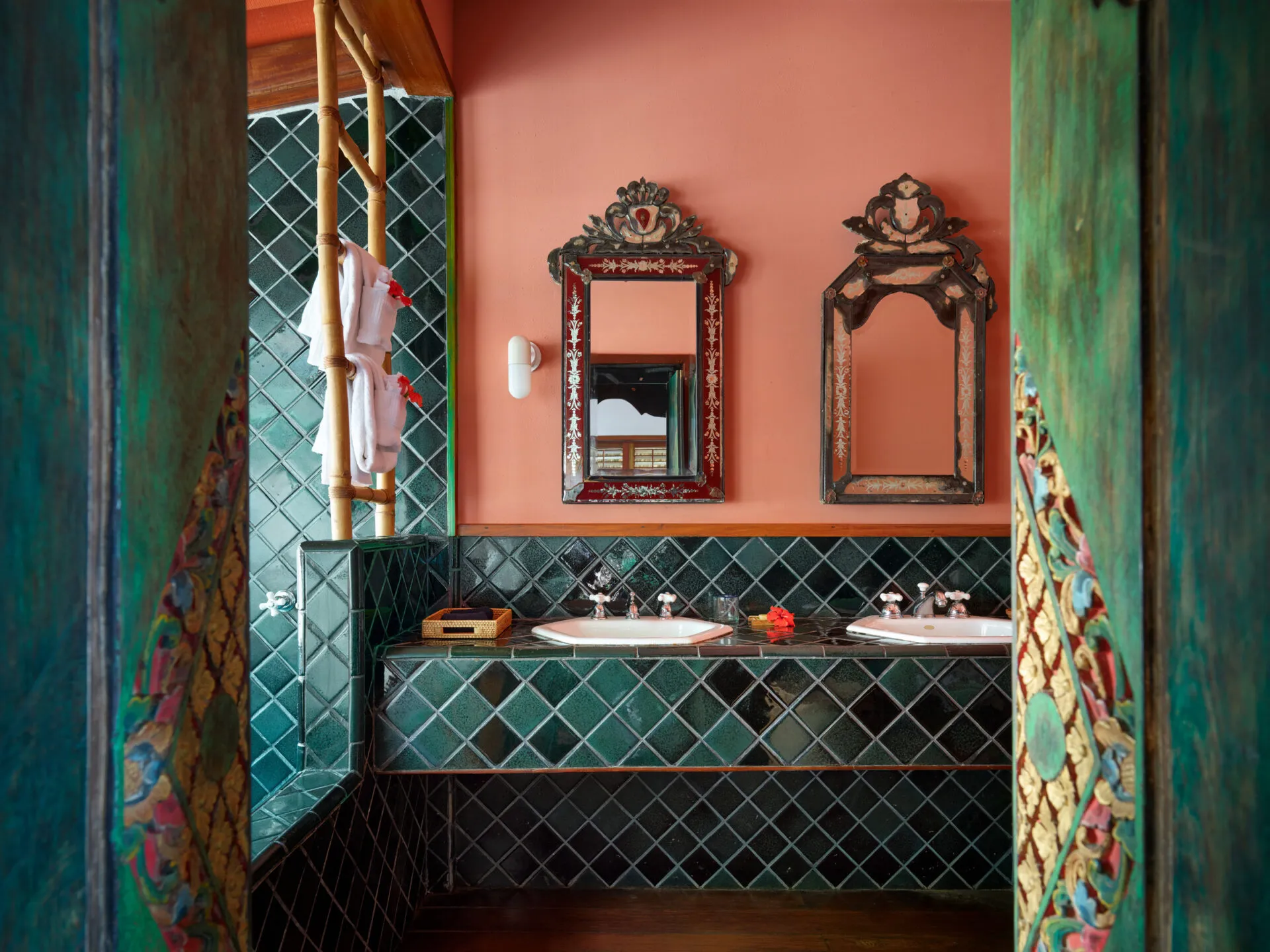 Tiled bathroom and details at Turtle Inn, Belize