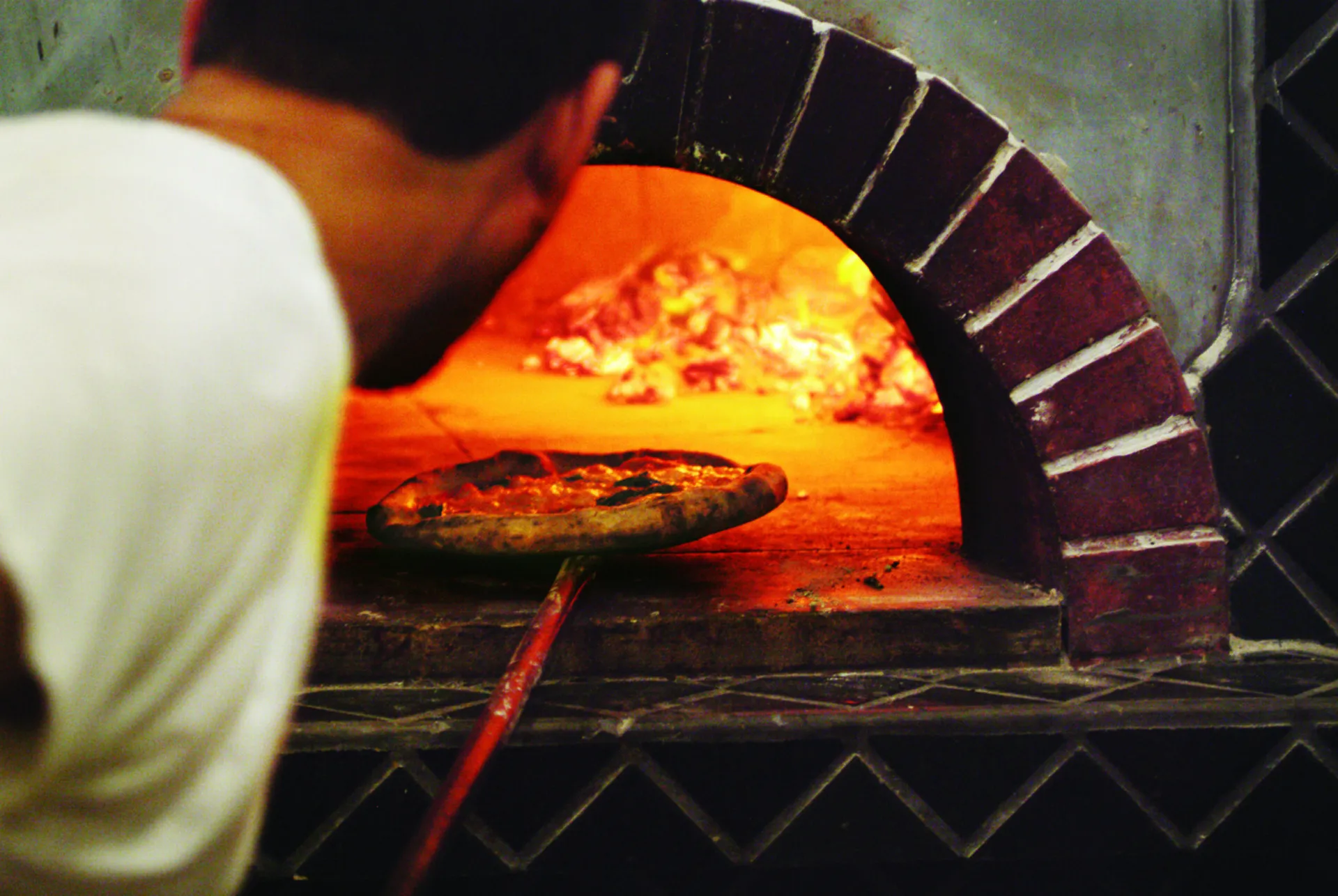 Pizza oven at Turtle Inn