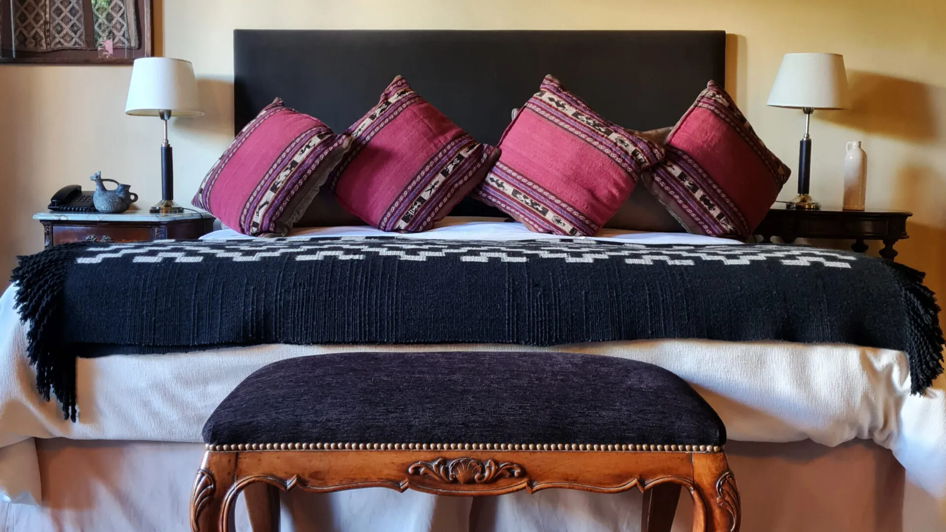 Jardin Escondido bed