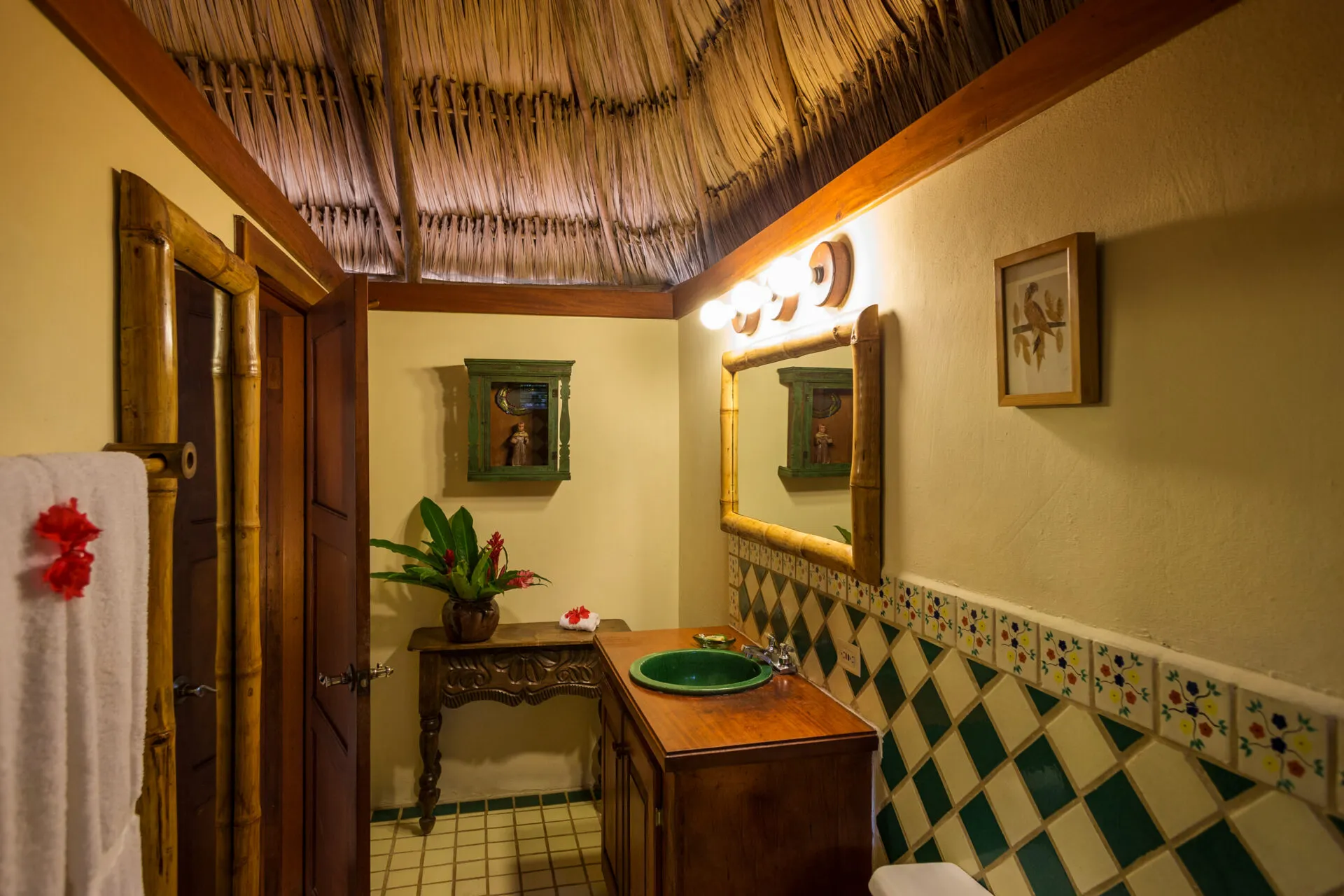 Riverfront Cabana bathroom sink area