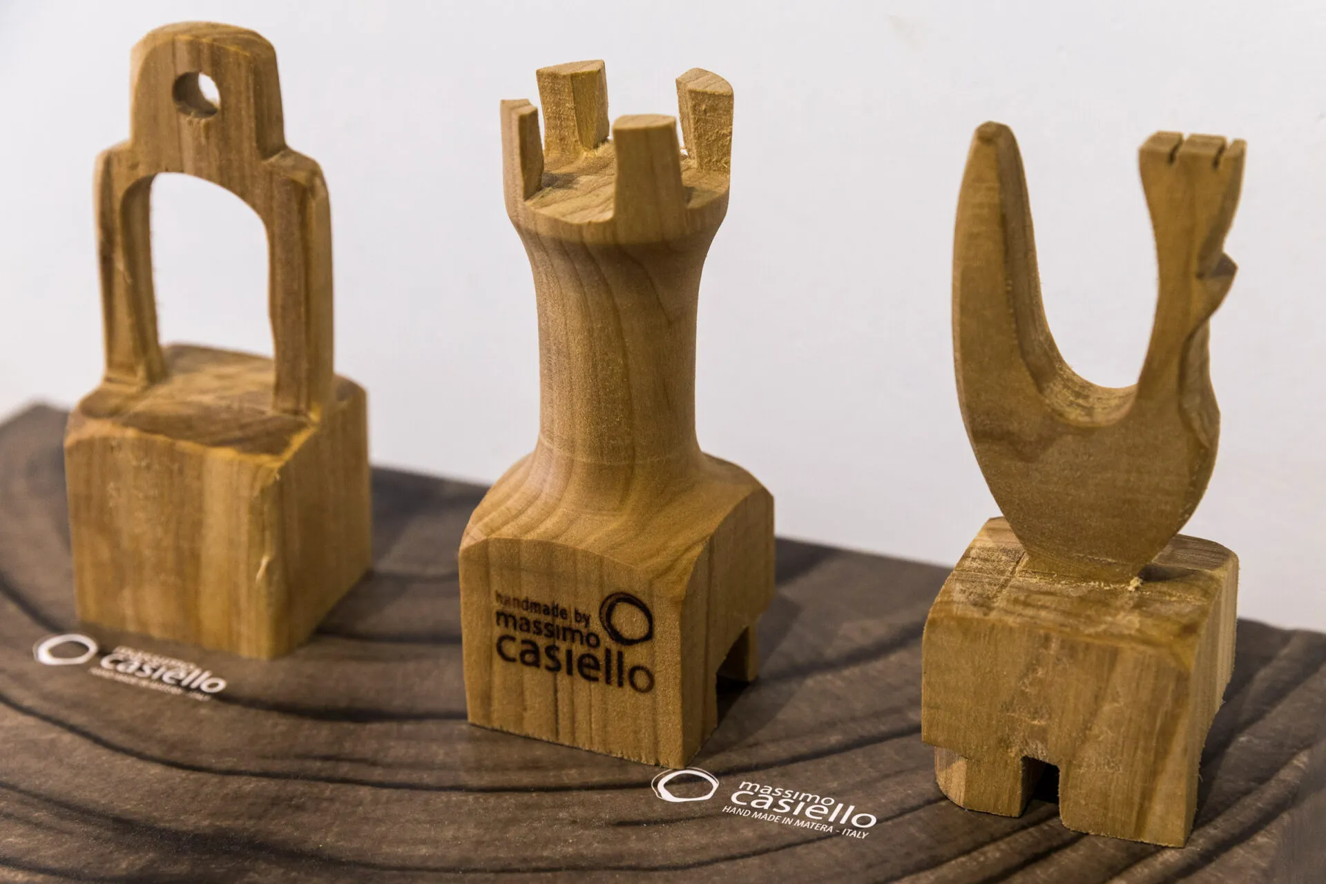 carved wooden chess pieces