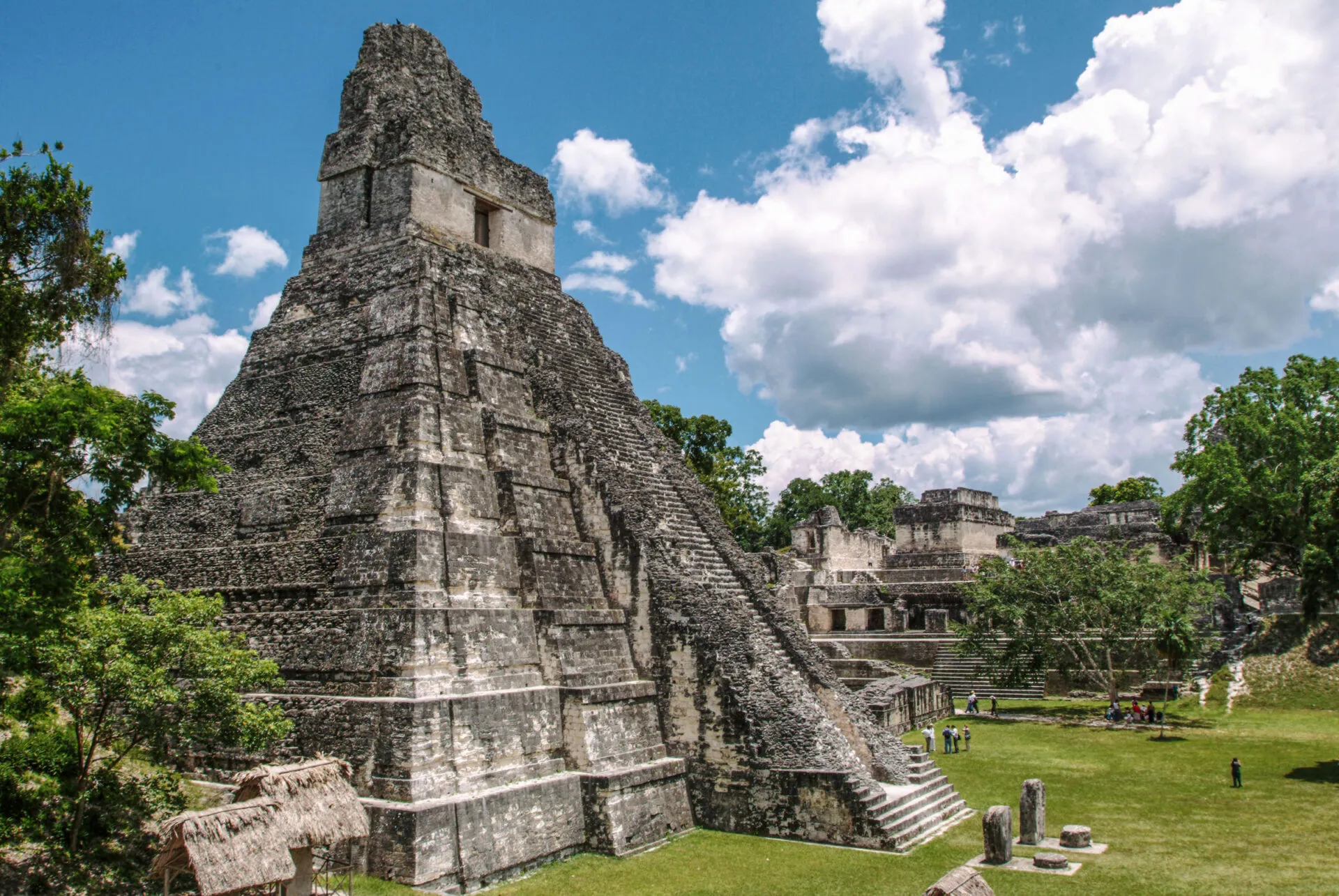An ancient ruin near La Lancha.