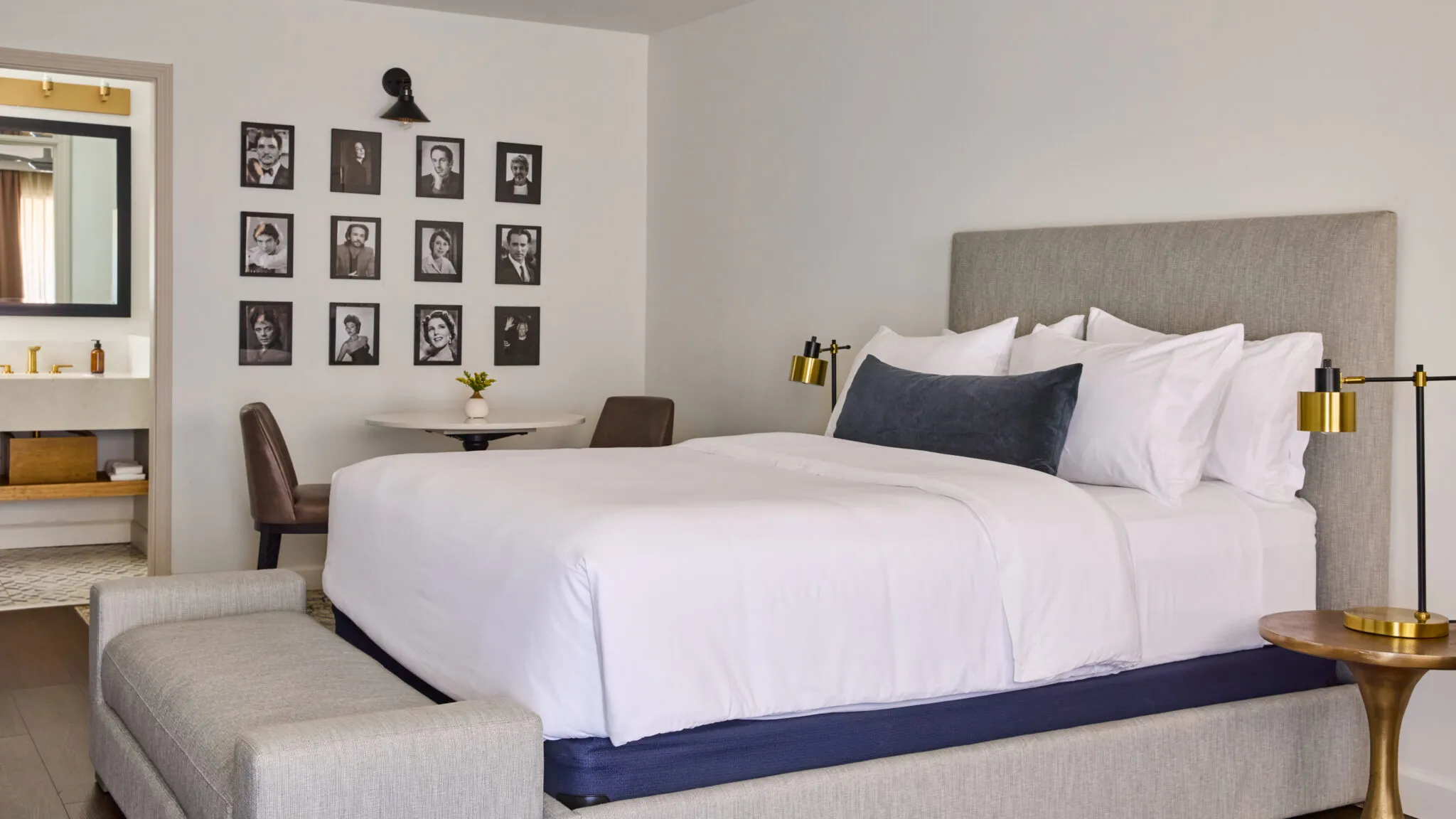 Deluxe Queen Room at All Movie Hotel